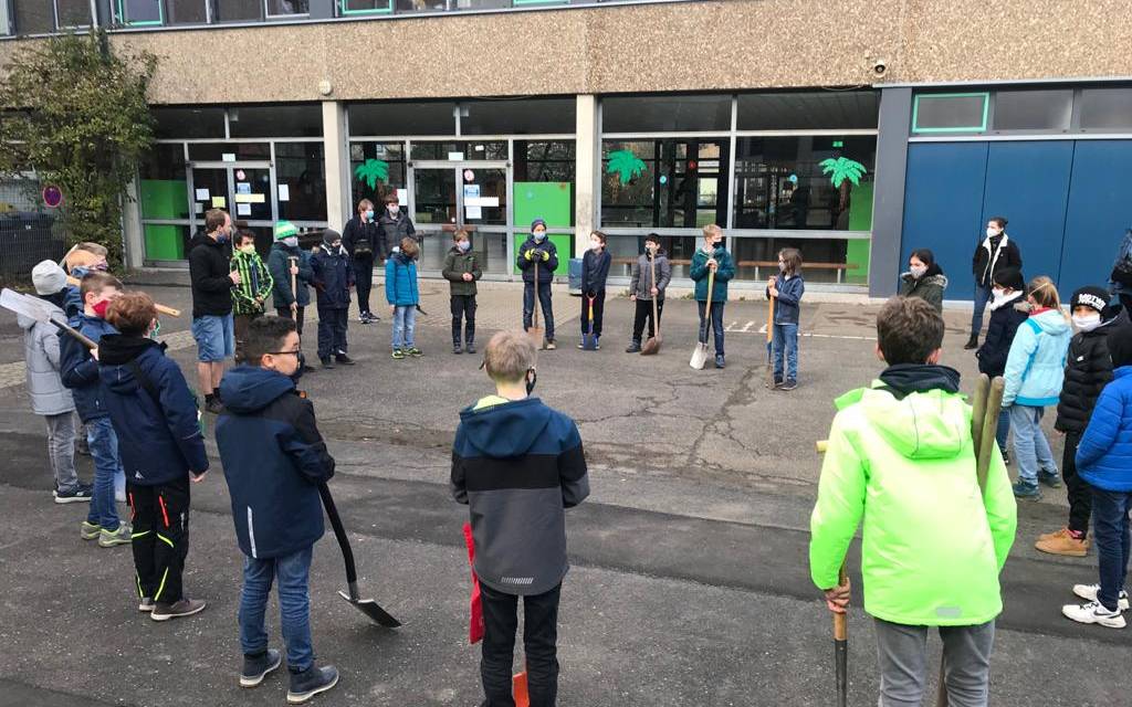 Schüler des DGB Bergisch Gladbach Kabelkanal