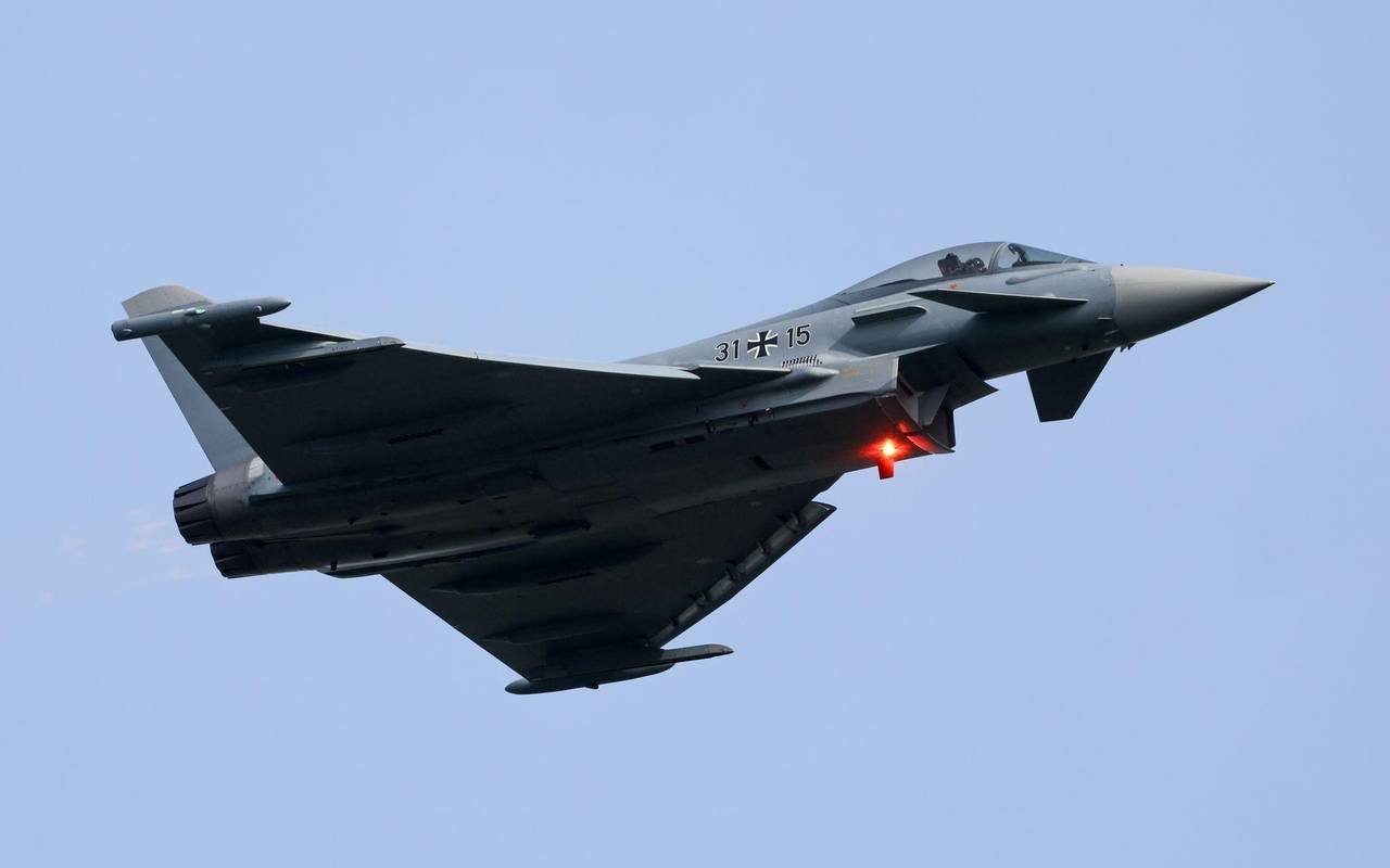 Eurofighter bei Übungsflug am Luftwaffenstützpunkt Nörvenich