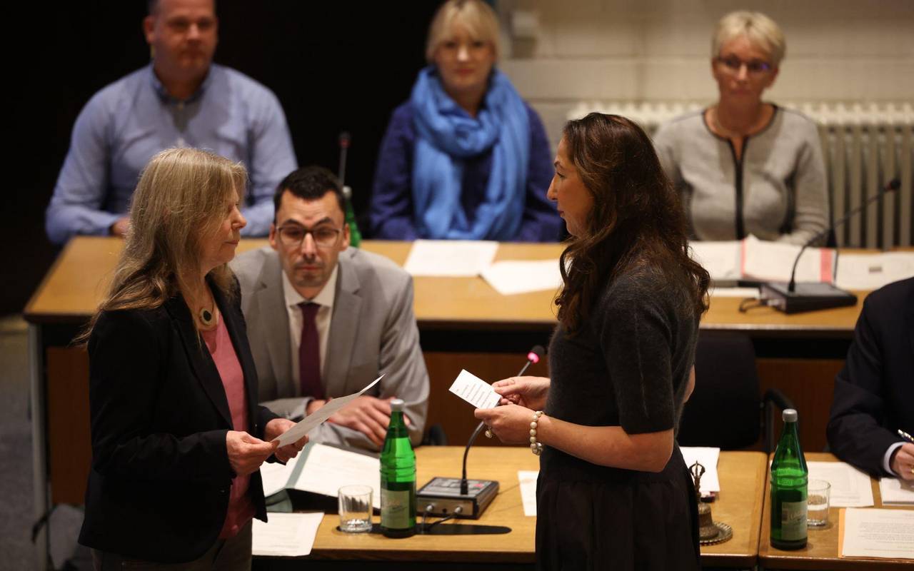 Nach Messerangriff: Bürgermeisterin von Herdecke startet