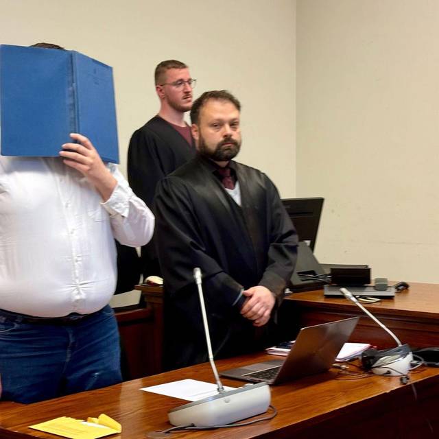 Auftakt Prozess wegen versuchten Mordes an Kollegin