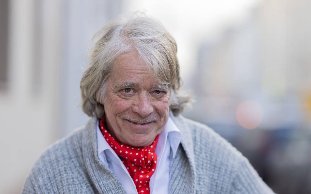 Helge Schneider zu neuer Tournee "Ellbogen vom Tich"