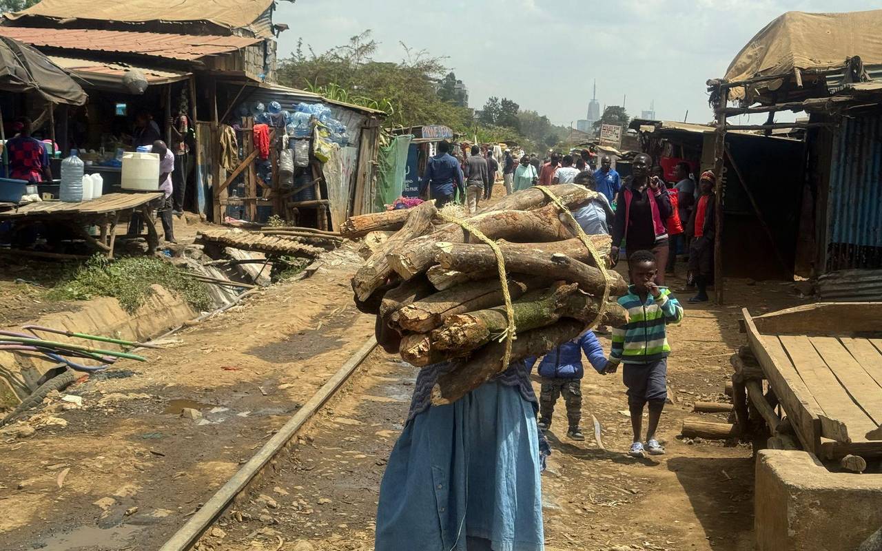 Slum Kibera - Straßenszene