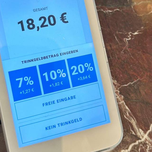 Trinkgeldoptionen auf dem Display eines Kartenlesegeräts