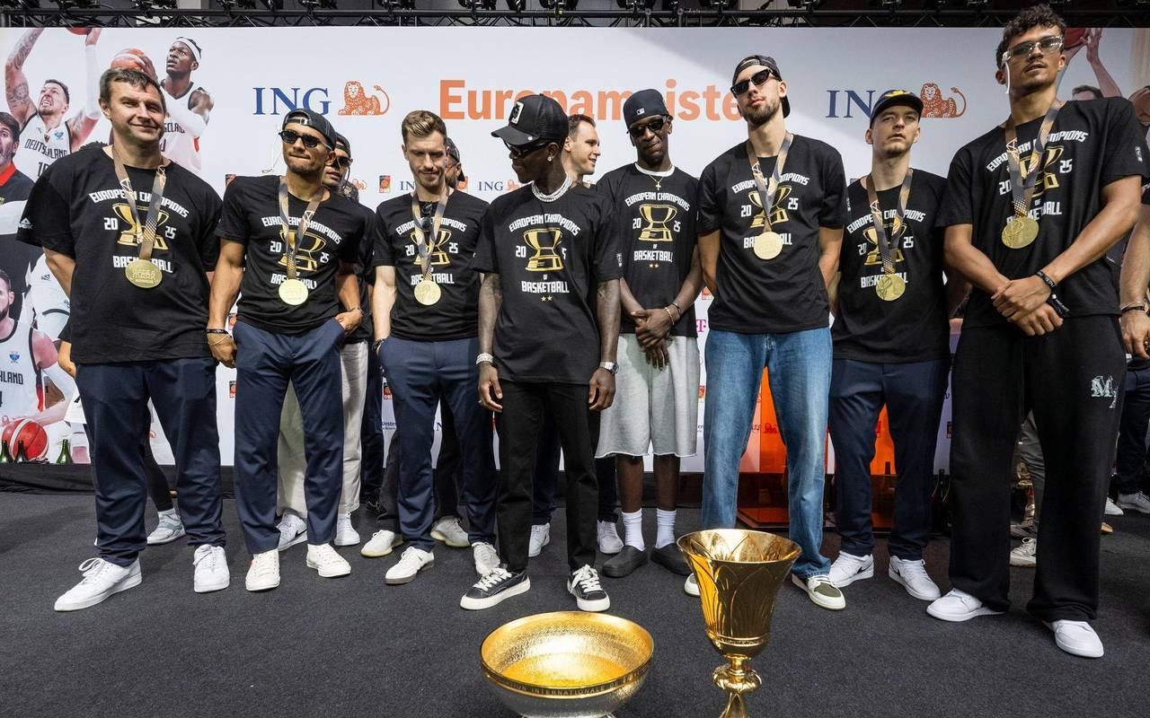 Empfang Basketball-Nationalmannschaft nach Titelgewinn