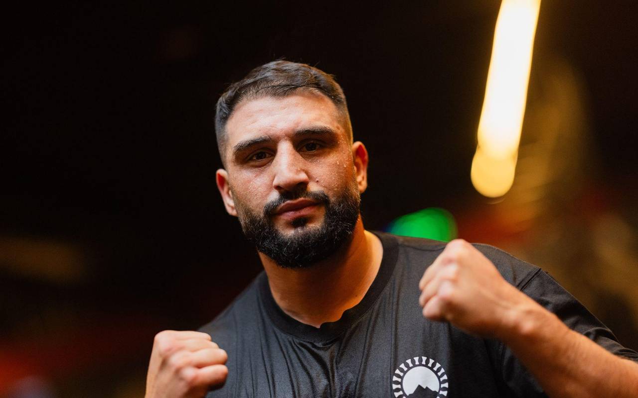 Schwergewichtsboxer Agit Kabayel