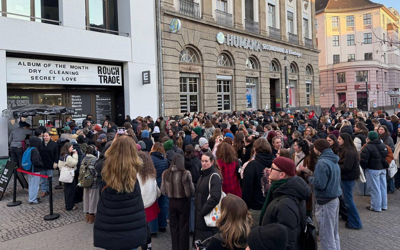 Fans hören neue Single von Harry Styles