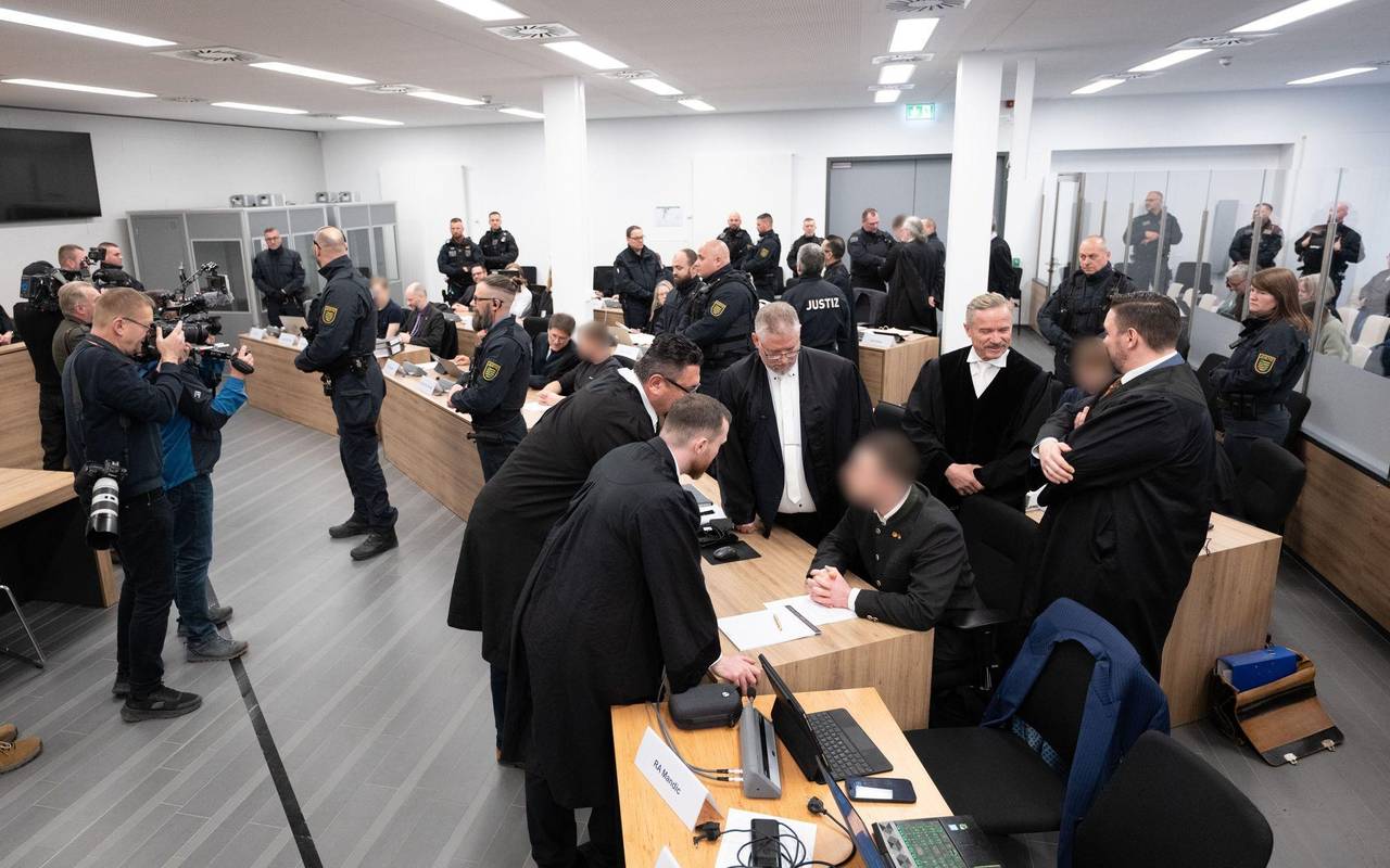 Prozessbeginn gegen mutmaßliche Mitglieder einer Neonazi-Gruppe