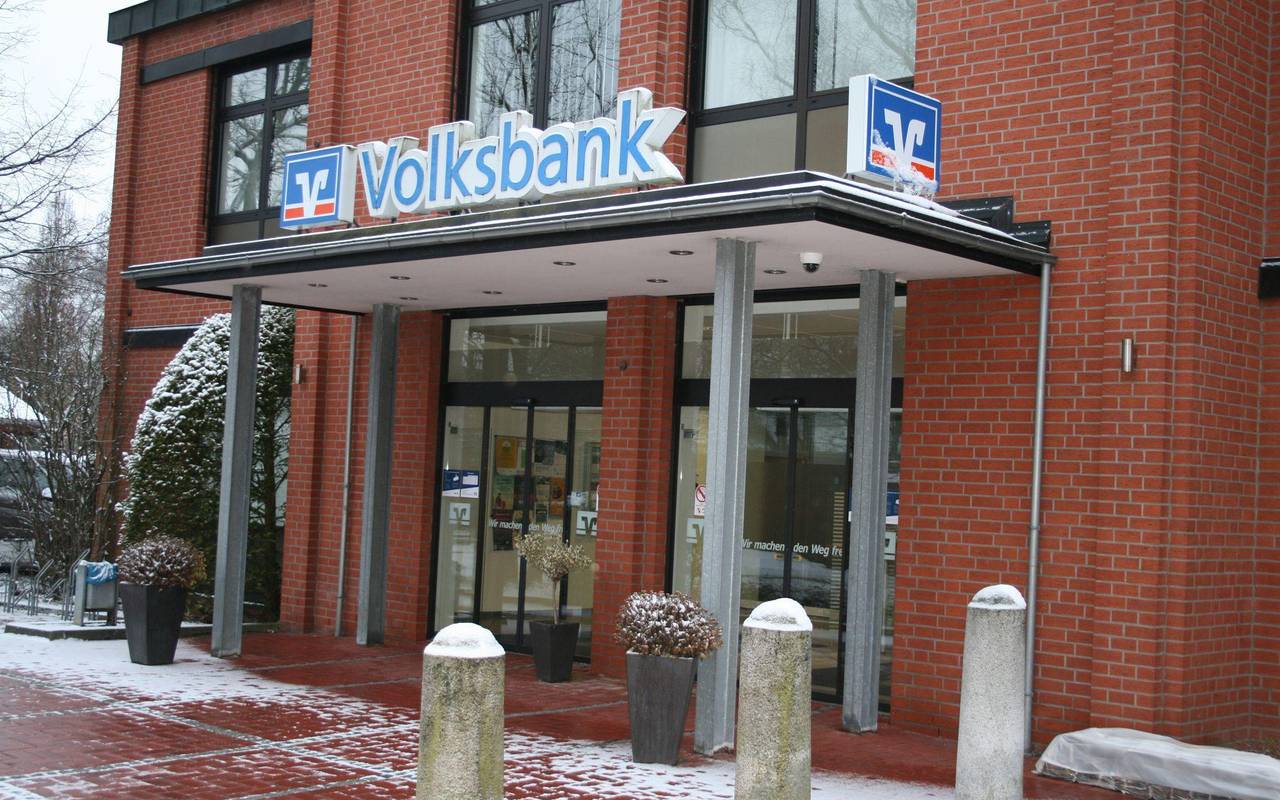 Schließfächer in Bank in Stuhr aufgebrochen