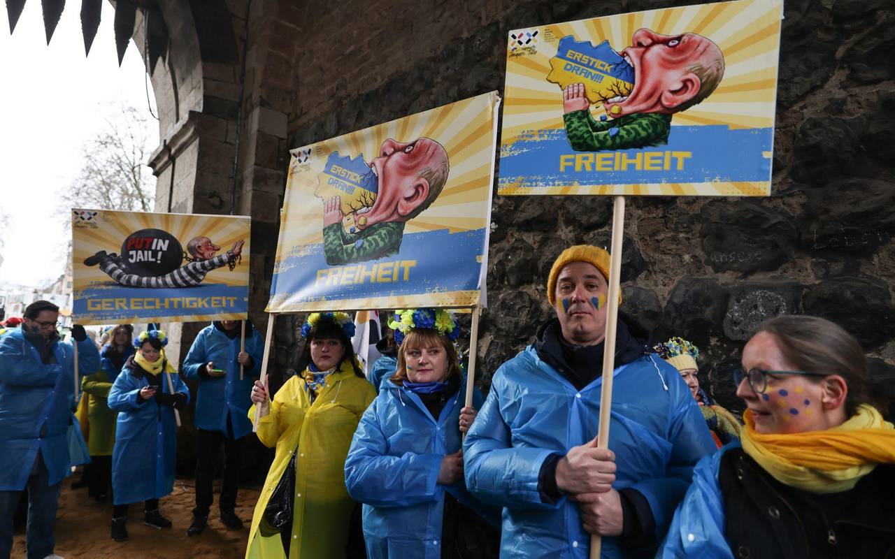 Rosenmontag am Rhein - Köln