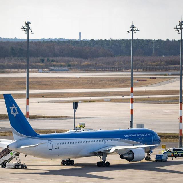 Angriff auf den Iran - Israels Staatsflugzeug am BER