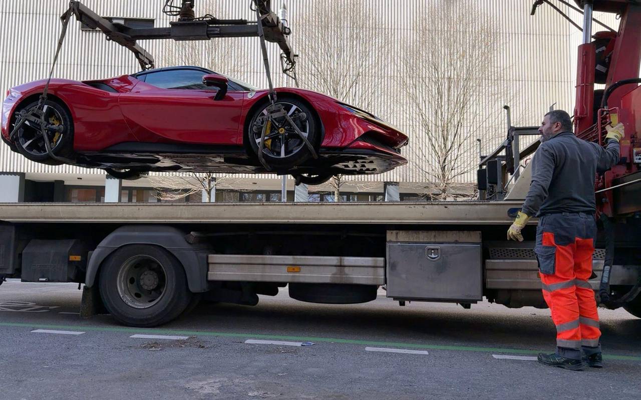 Polizei und Steuerfahnder durchsuchen mehrere Objekte in Berlin