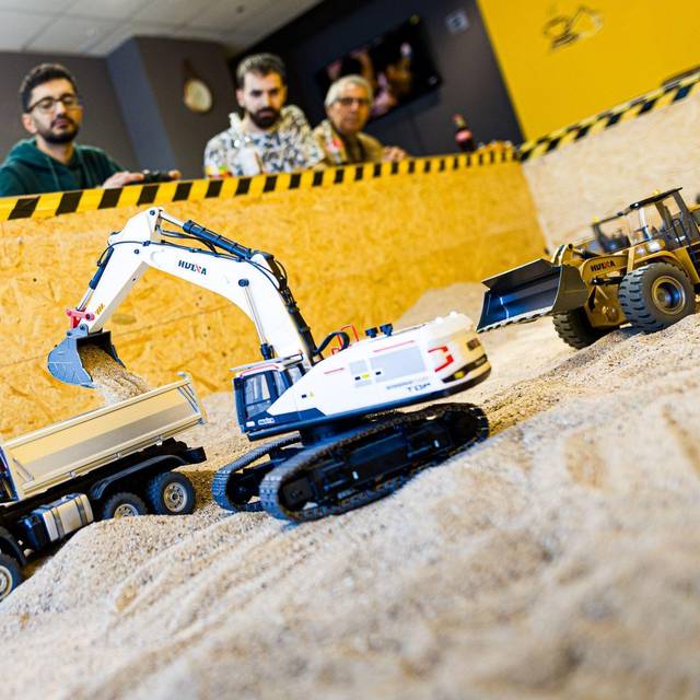 Bagger-Café öffnet in Hannover