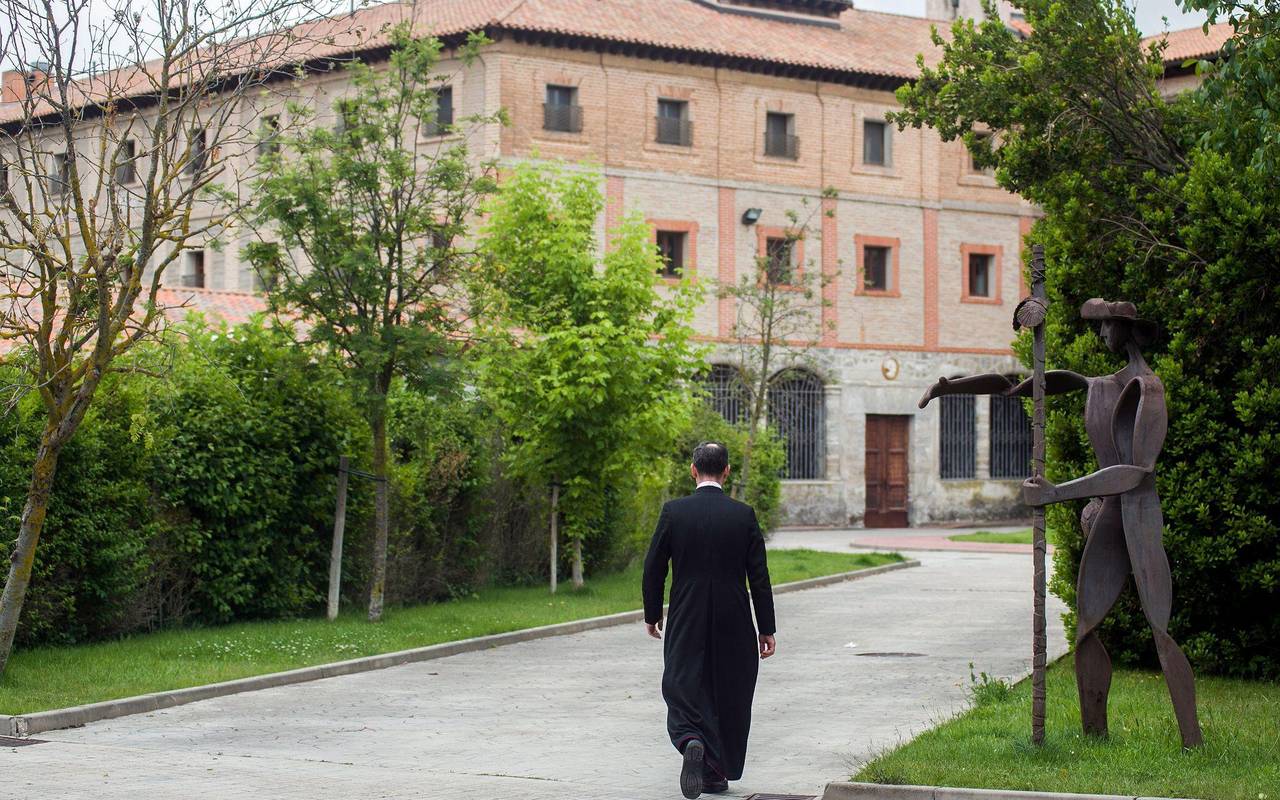 Rebellische Nonnen werden in Spanien aus Kloster vertrieben