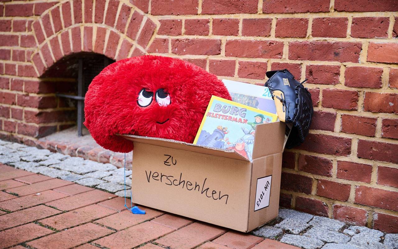 Zu-verschenken-Kiste