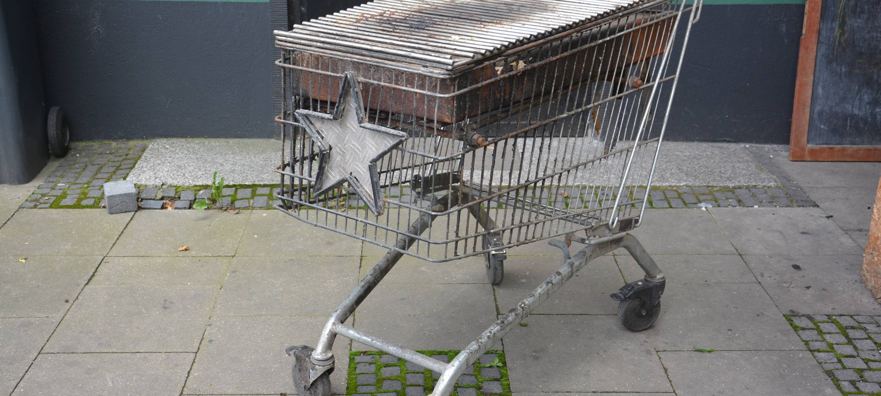 In der Tonne und im Einkaufswagen: So kurios grillt das Bergische