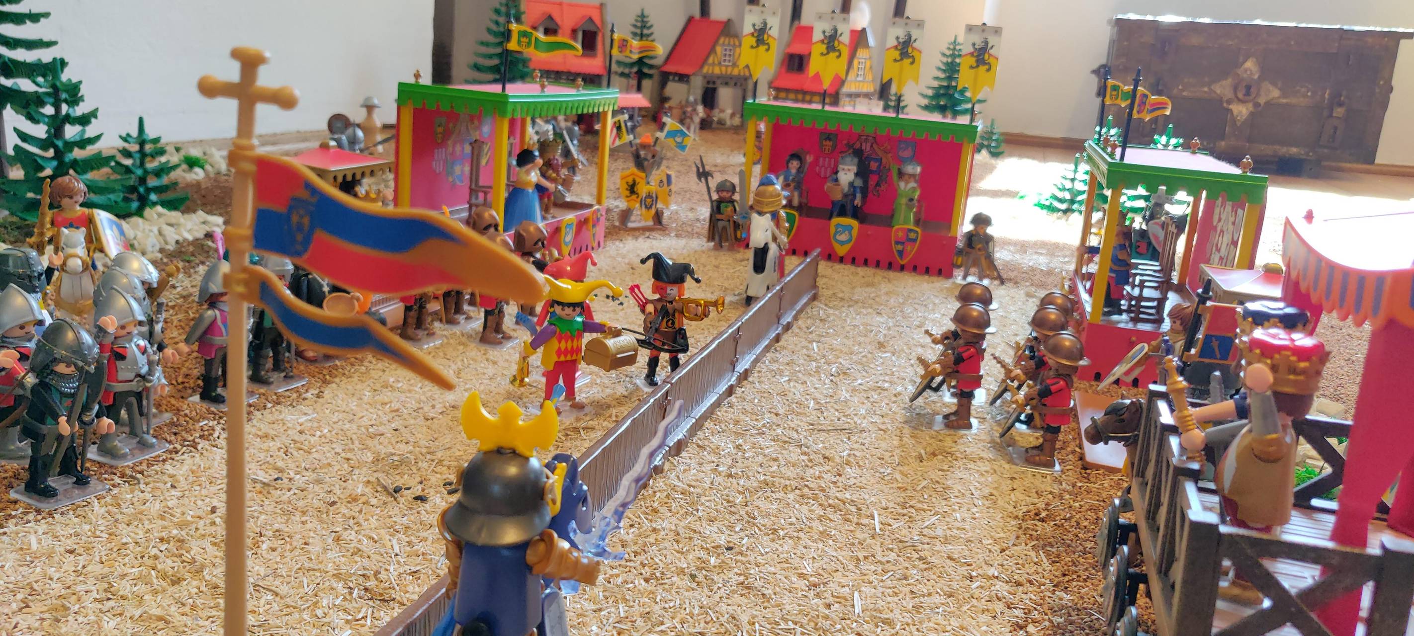 Playmobilfiguren zeigen bergische Geschichte