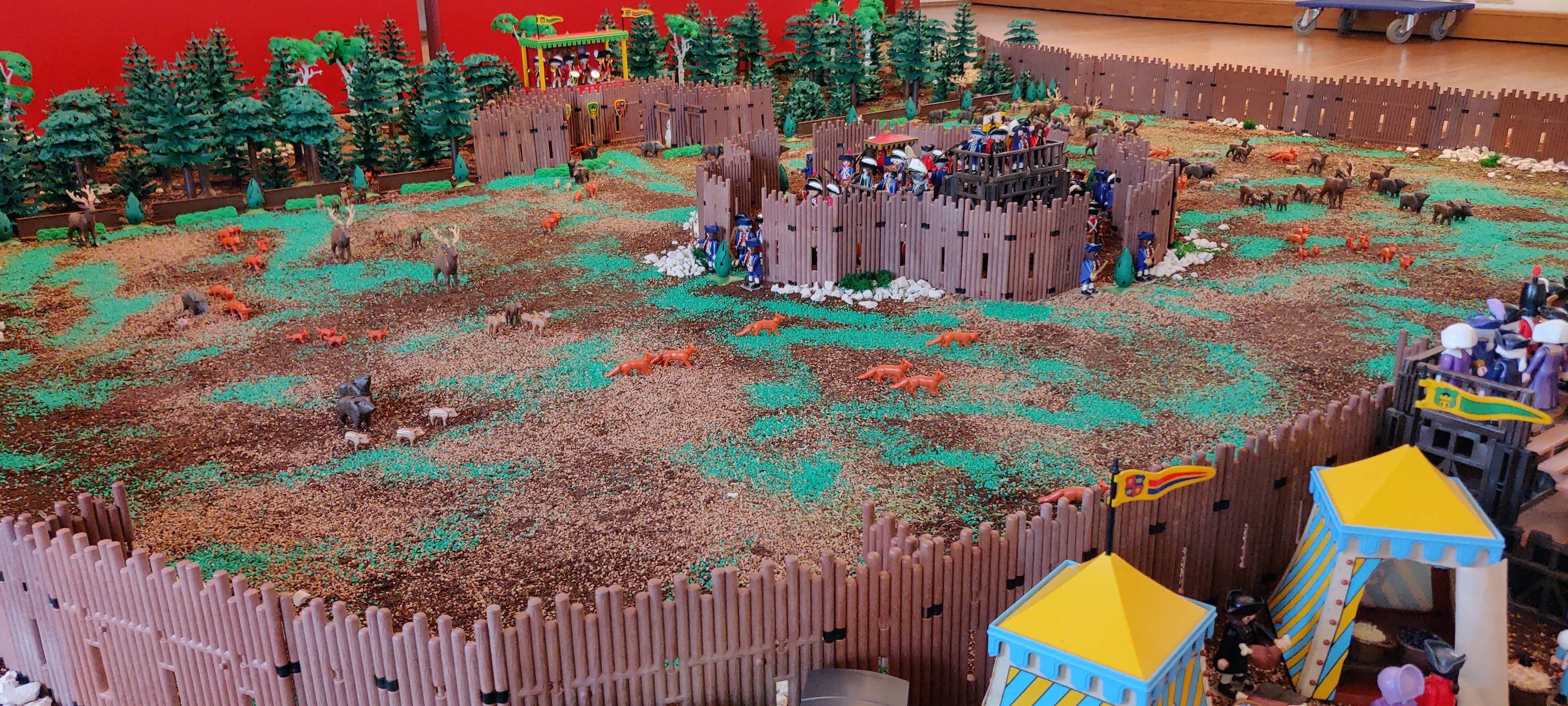 Playmobilfiguren zeigen bergische Geschichte