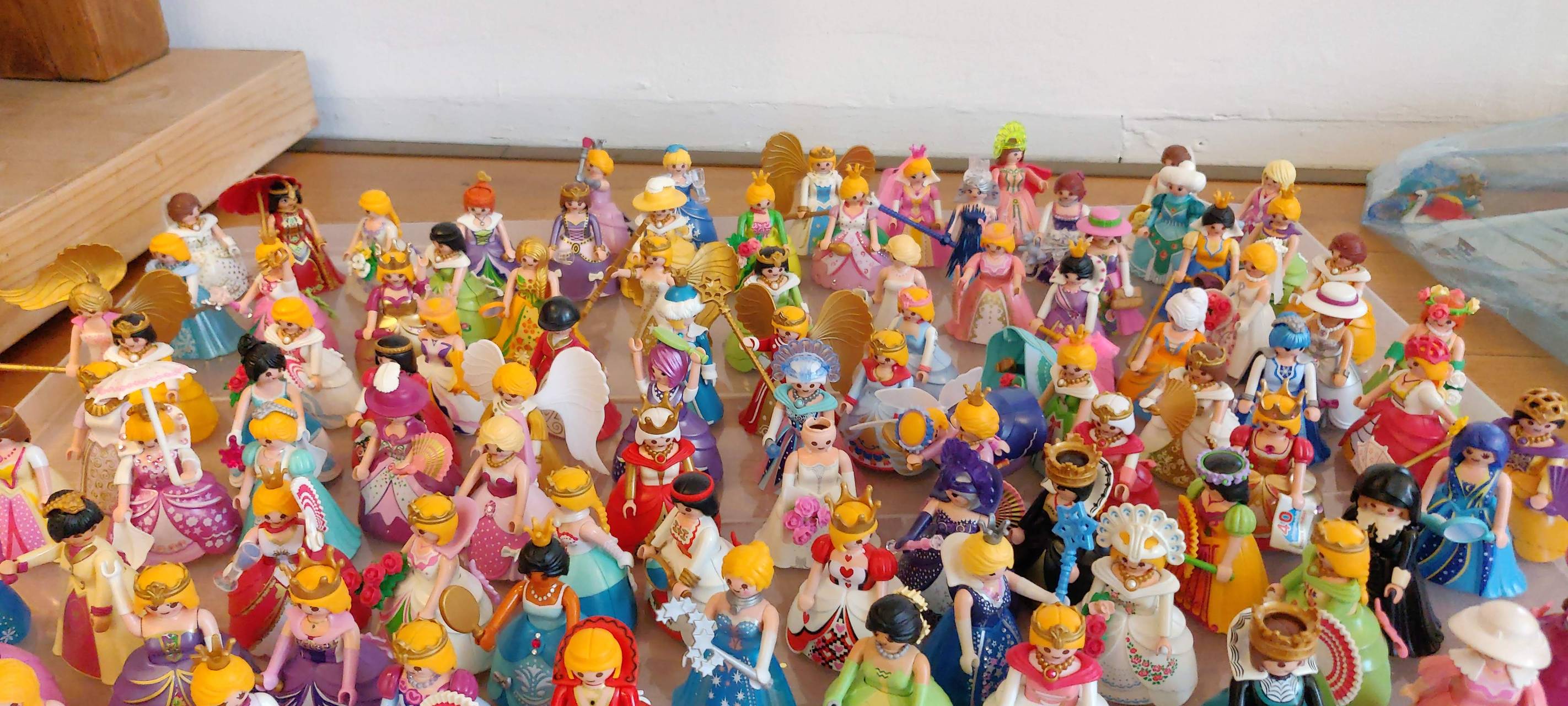 Playmobilfiguren zeigen bergische Geschichte