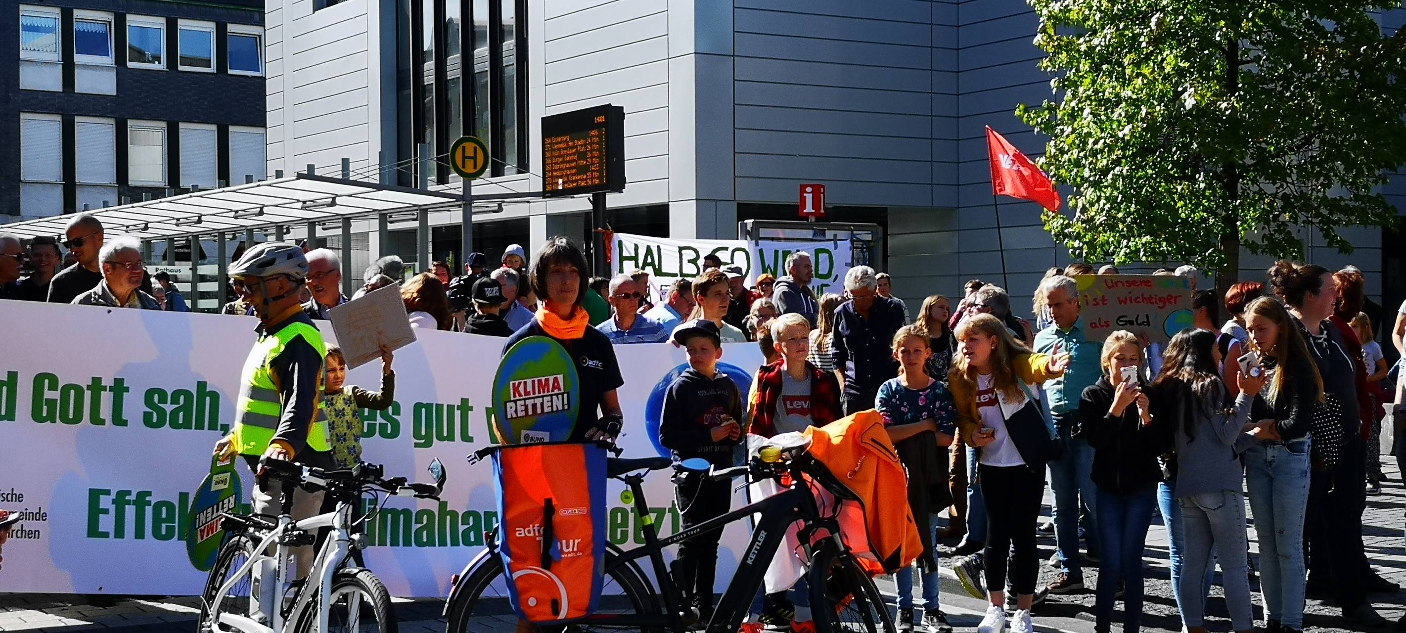 Klimakundgebungen in den Kreisstädten