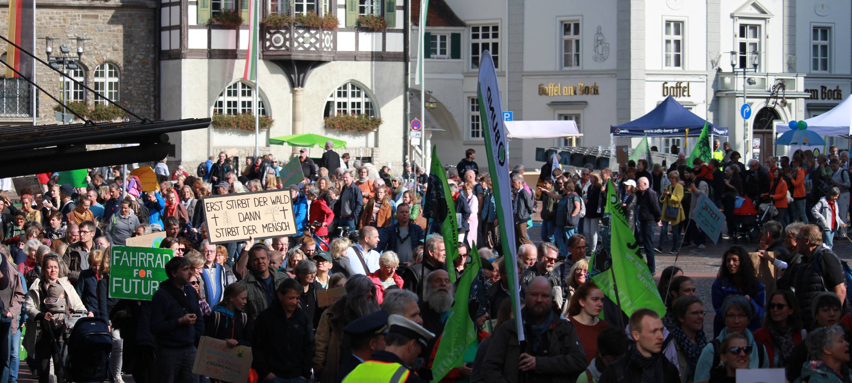 Klimakundgebungen in den Kreisstädten