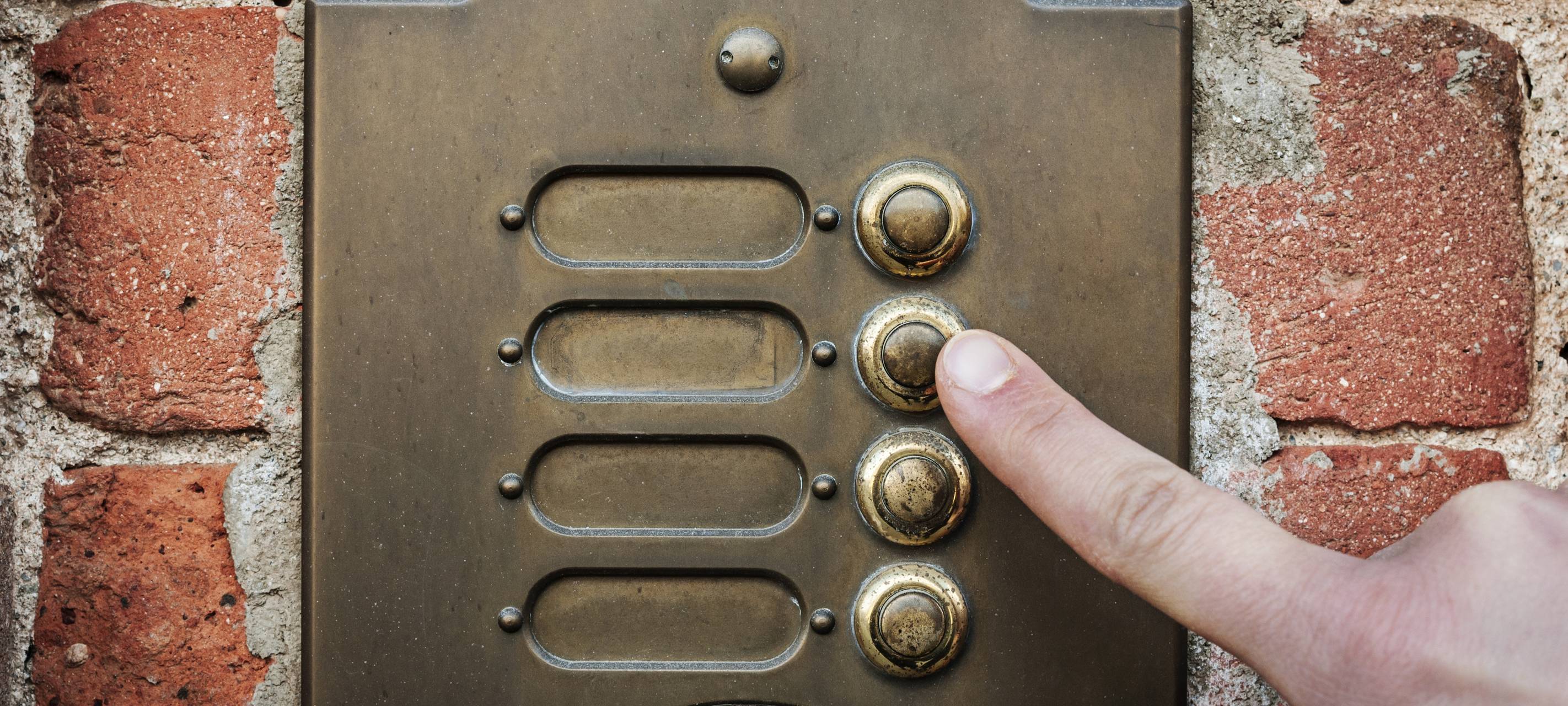 Seniorin in Bergneustadt in Wohnung gefesselt