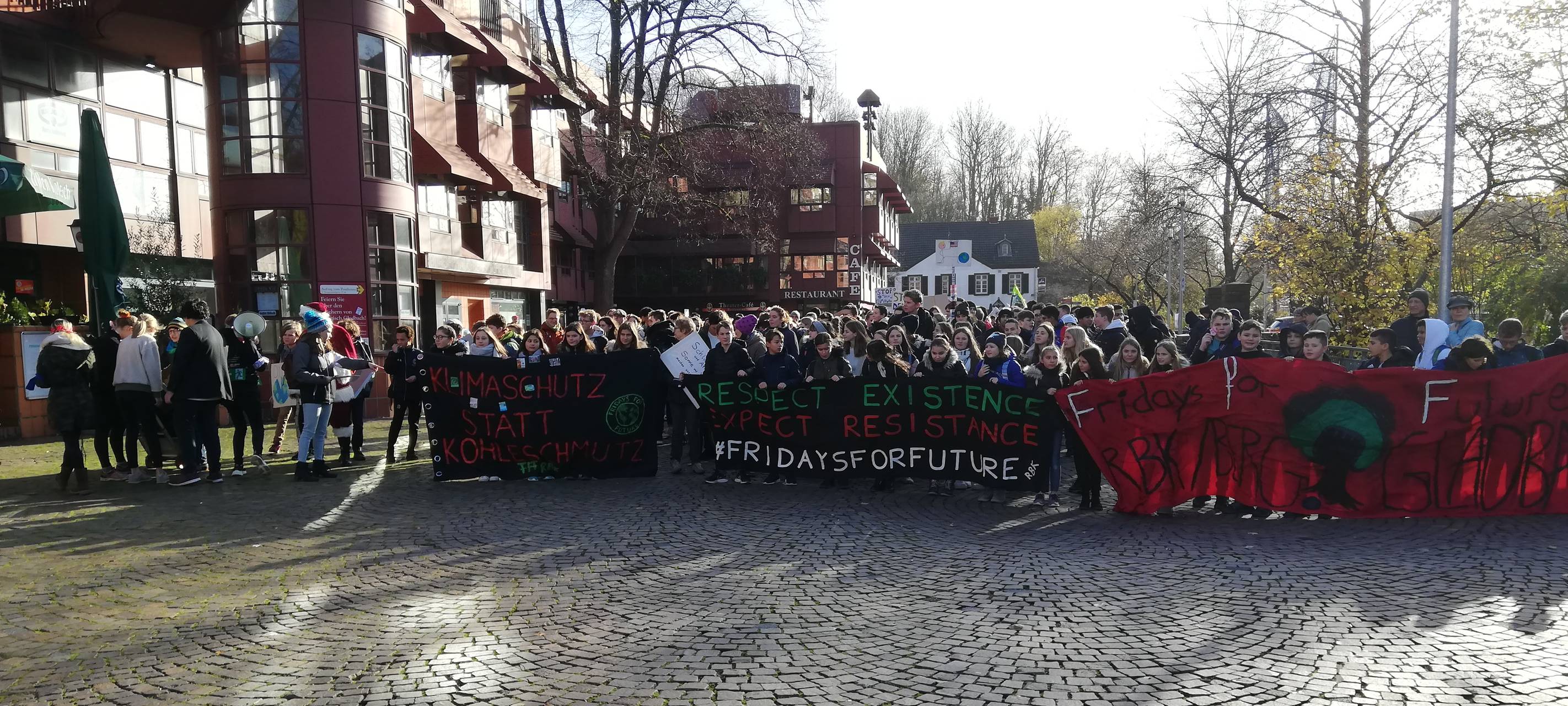 Klima-Demos im Bergischen gestartet