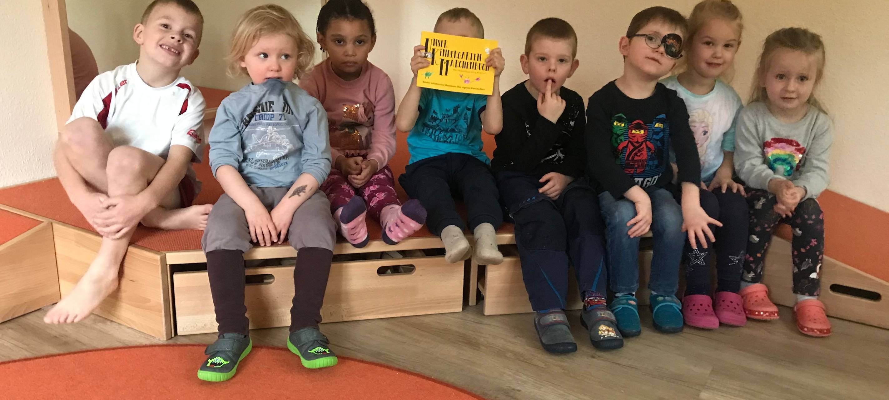 Ein Märchenbuch für Kinder von Kindern