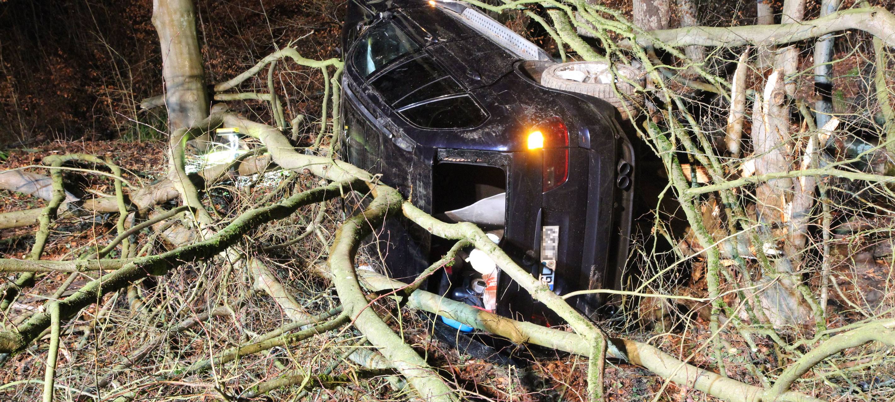 Kürtener Familie bei Unfall schwer verletzt