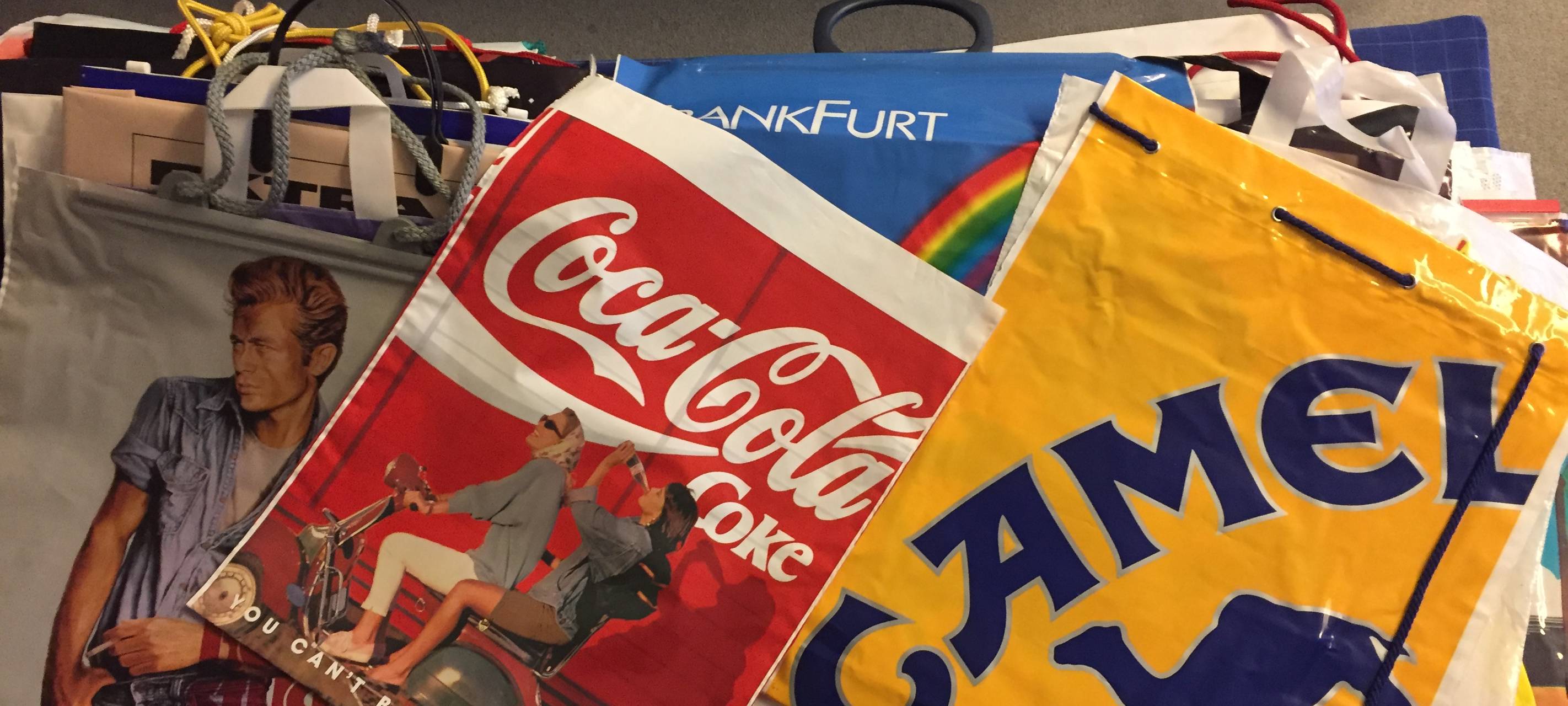 Ende der Plastiktüten: Gerd aus Rade sucht ein Museum für seine gesammelten Exemplare