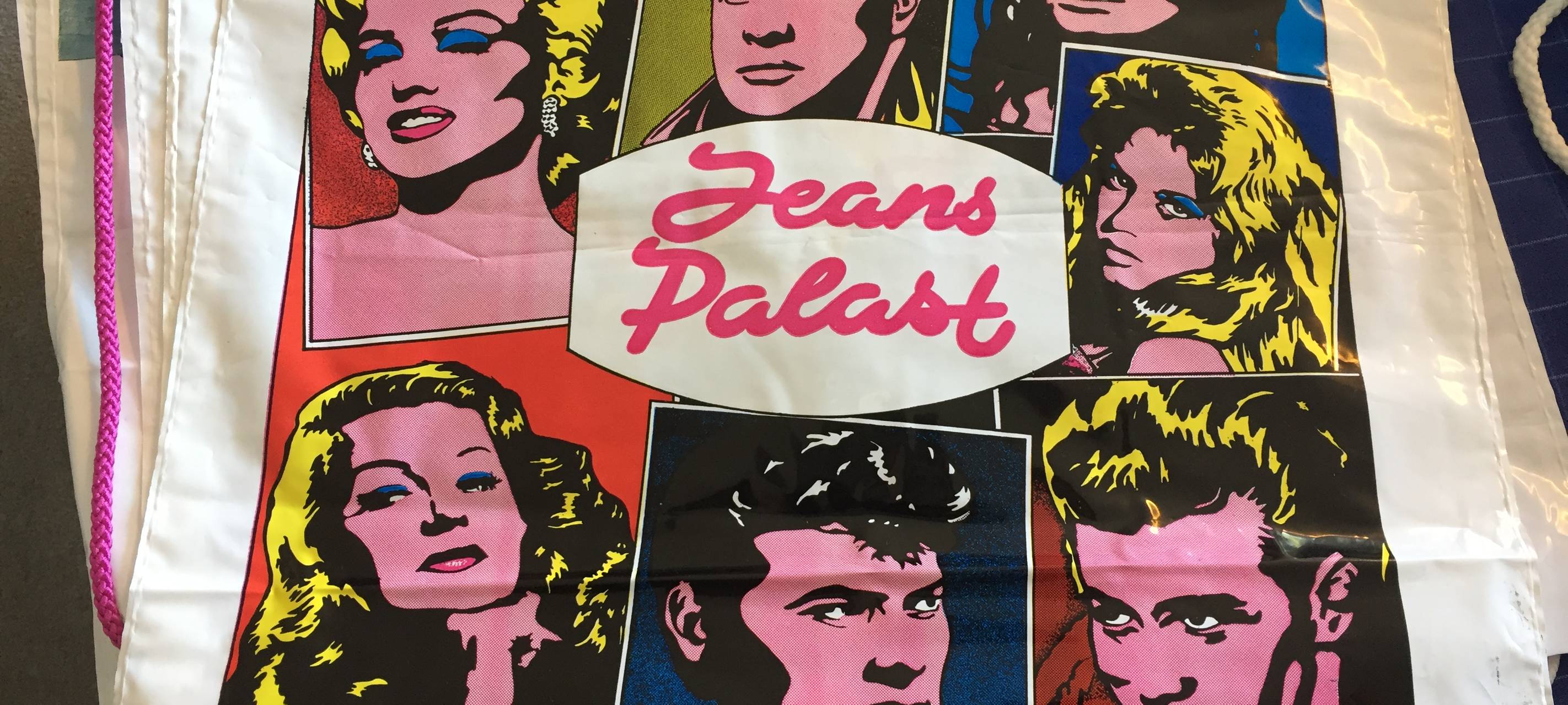 Ende der Plastiktüten: Gerd aus Rade sucht ein Museum für seine gesammelten Exemplare