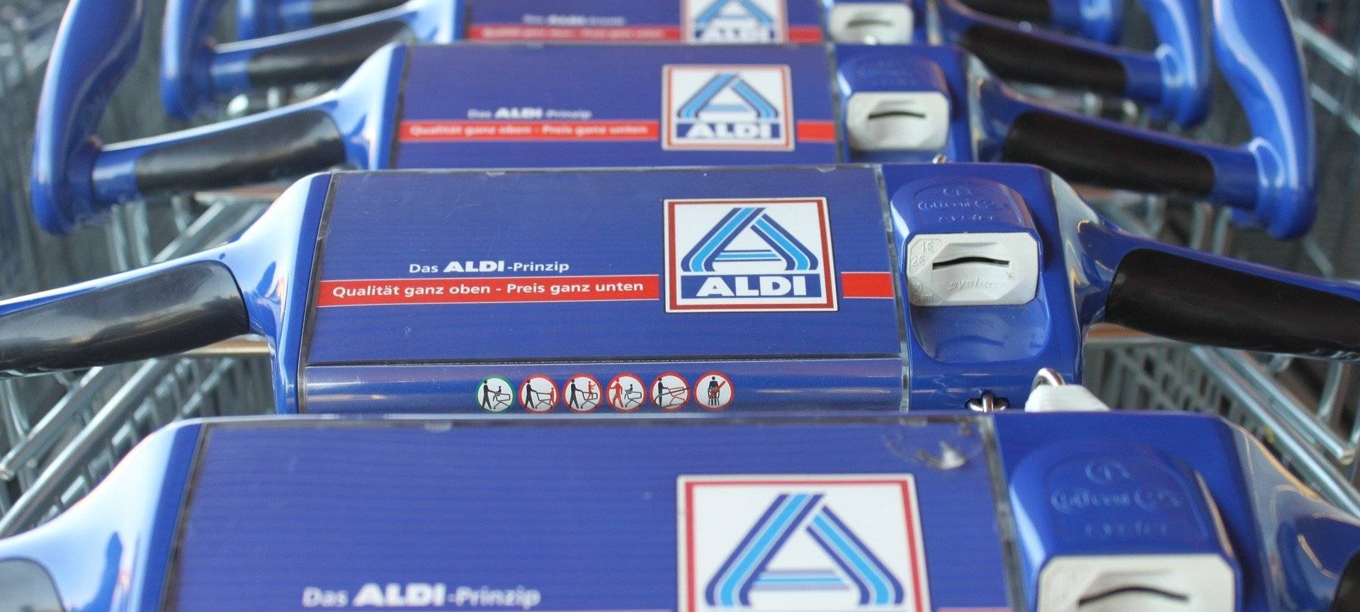 Landwirte blockierten ALDI Zentrallager in Radevormwald