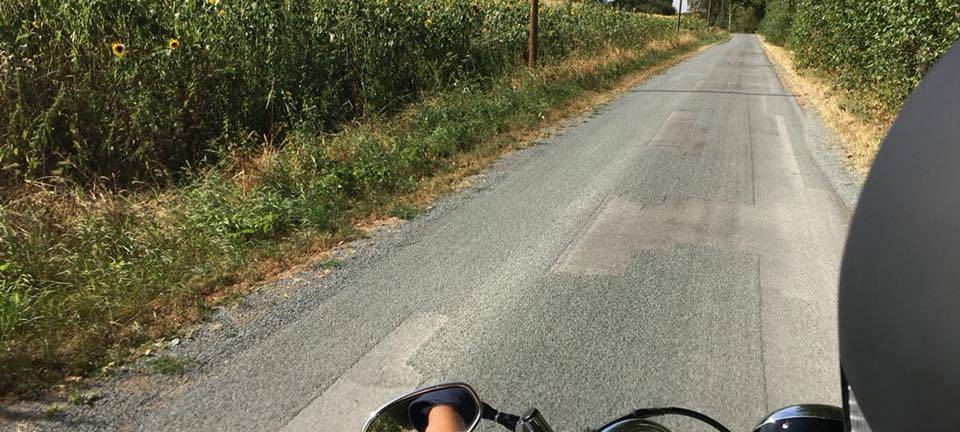 Motorradsaison: Mit Lärmdisplays gegen Lärm