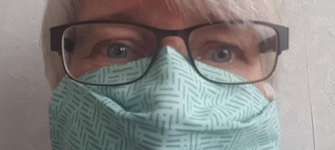 Masken als modische Accessoires