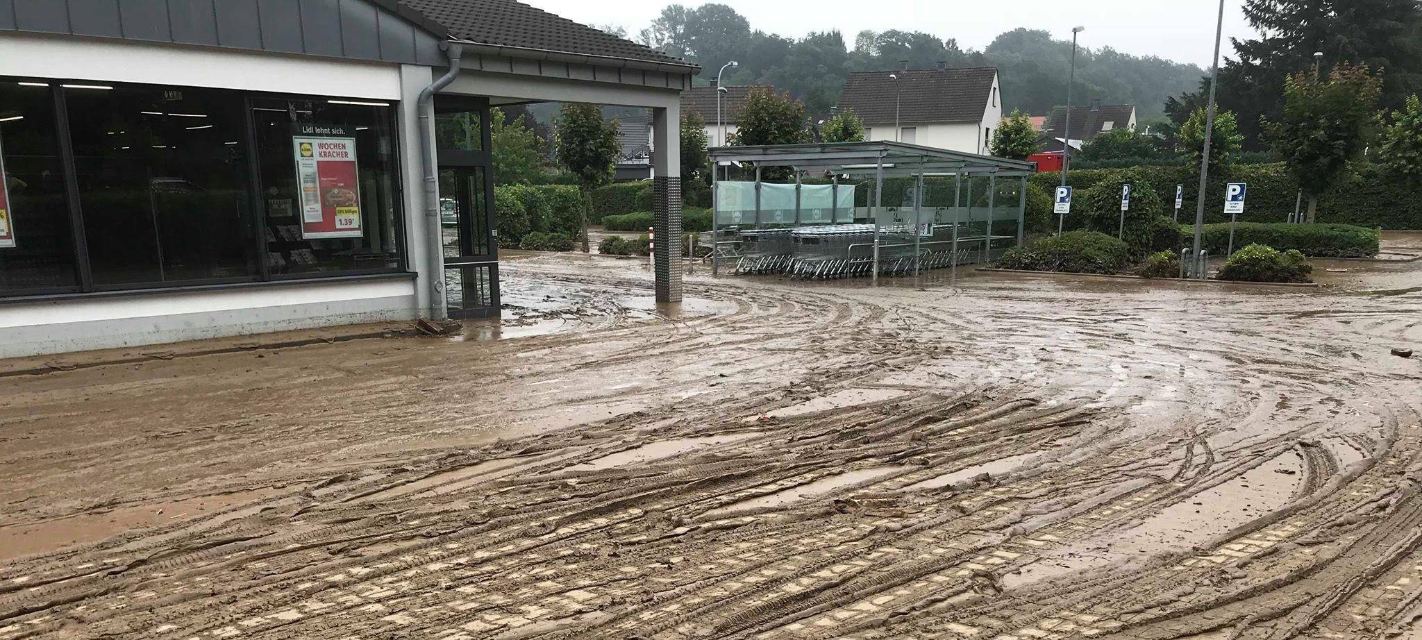Hochwasserschutzmaßnahmen nach dem schweren Unwetter in Leichlingen