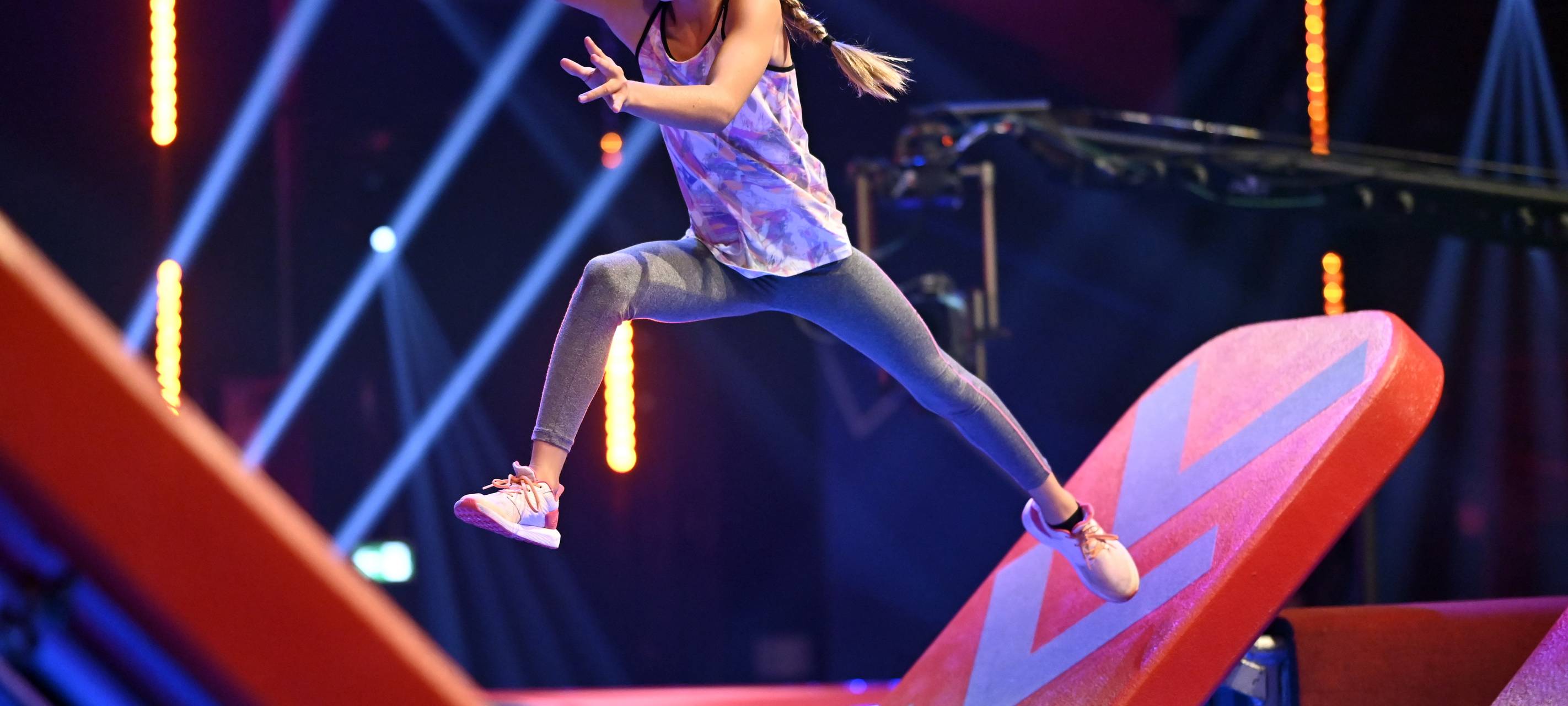 Sophia aus Bergisch Gladbach bei Ninja Warrior Kids Germany
