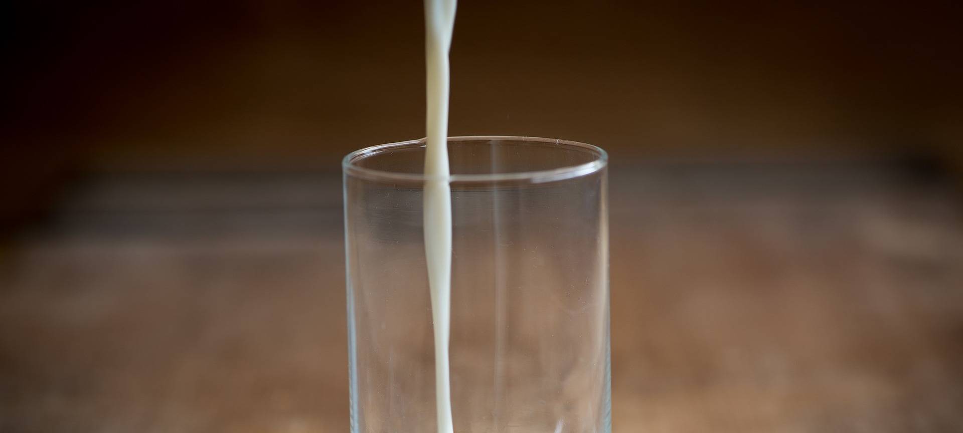 Milch Milchglas Dummy Pixabay