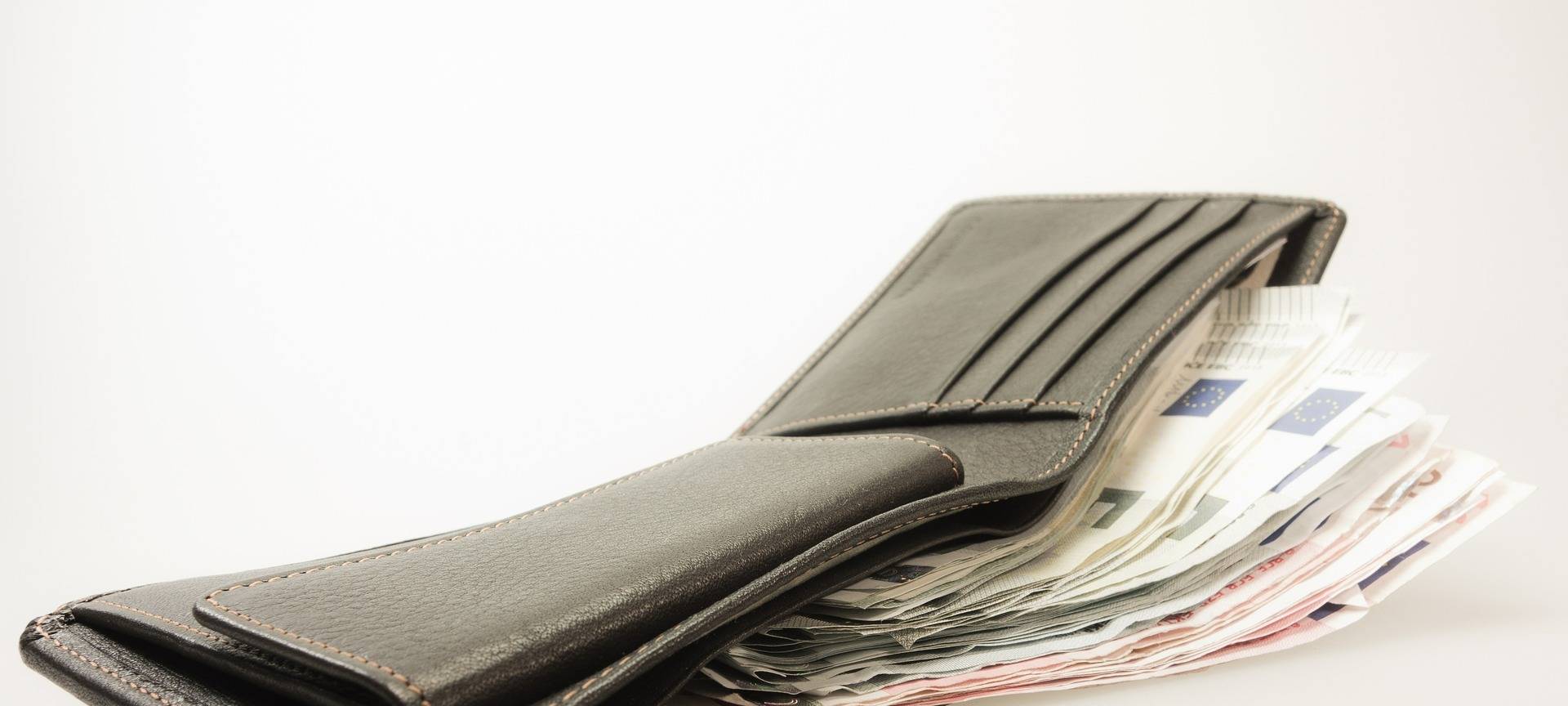 Portemonnaie Geld Geldscheine Banknoten Finanzen Dummy Pixabay