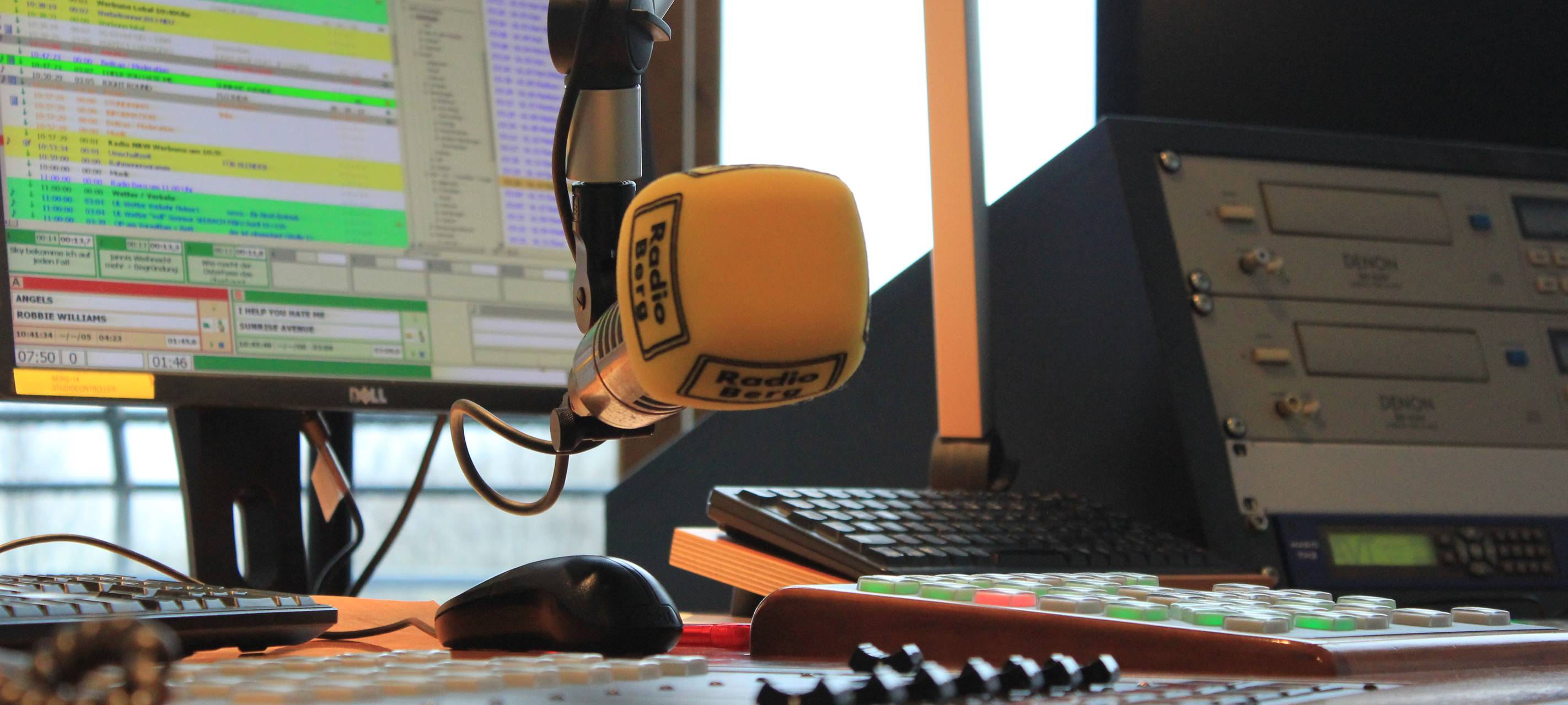 Studio Sendestudio Radio Berg Mikrofon Mischpult