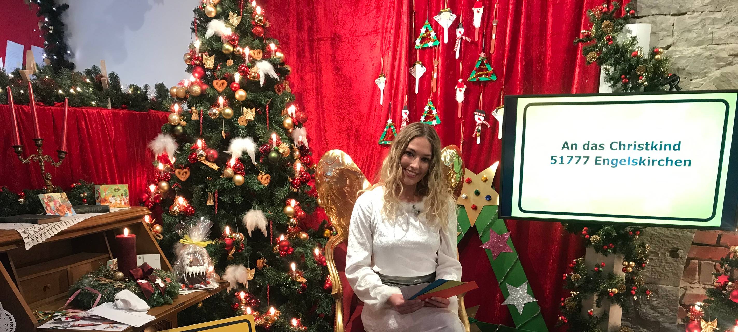 Christkind-Postamt in Engelskirchen eröffnet