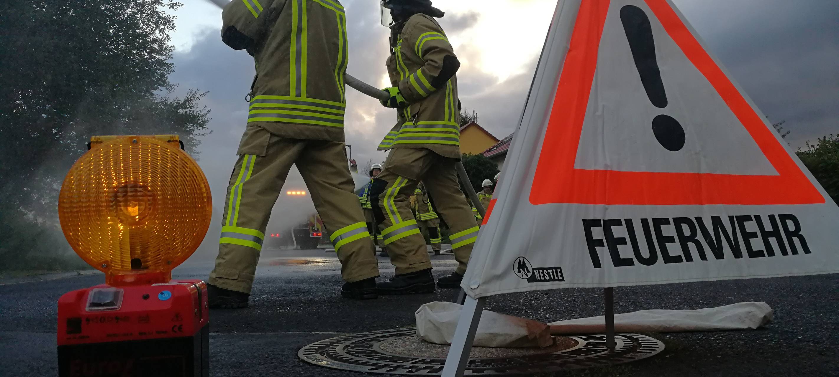 Feuerwehr Löscharbeiten
