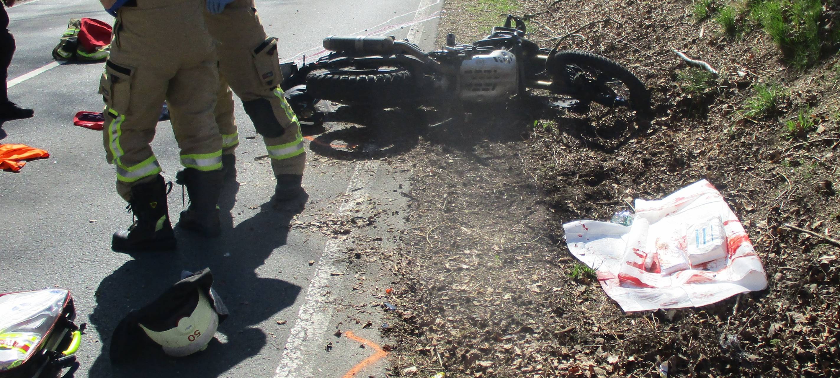 L 157: Motorradfahrer lebensgefährlich verletzt