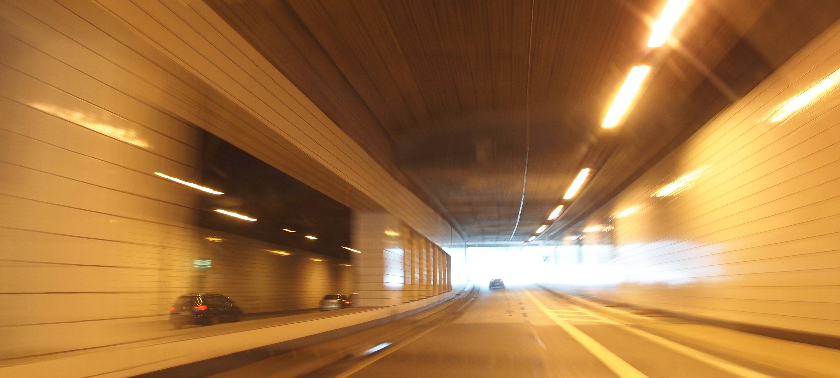 Sicherheitstechnik im Tunnel Kalk noch nicht einsatzbereit