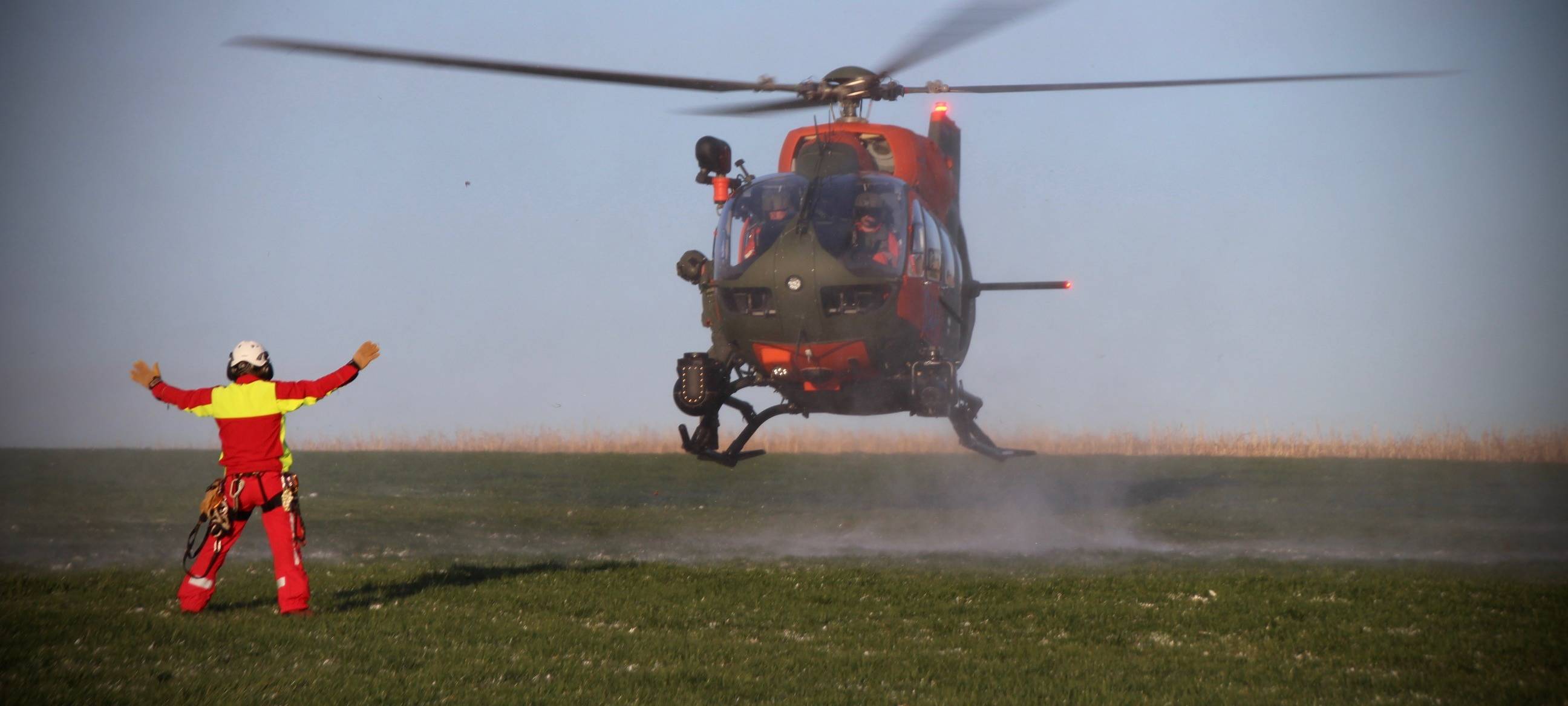 Höhenrettung in Hückeswagen: Monteur aus Windrad geborgen