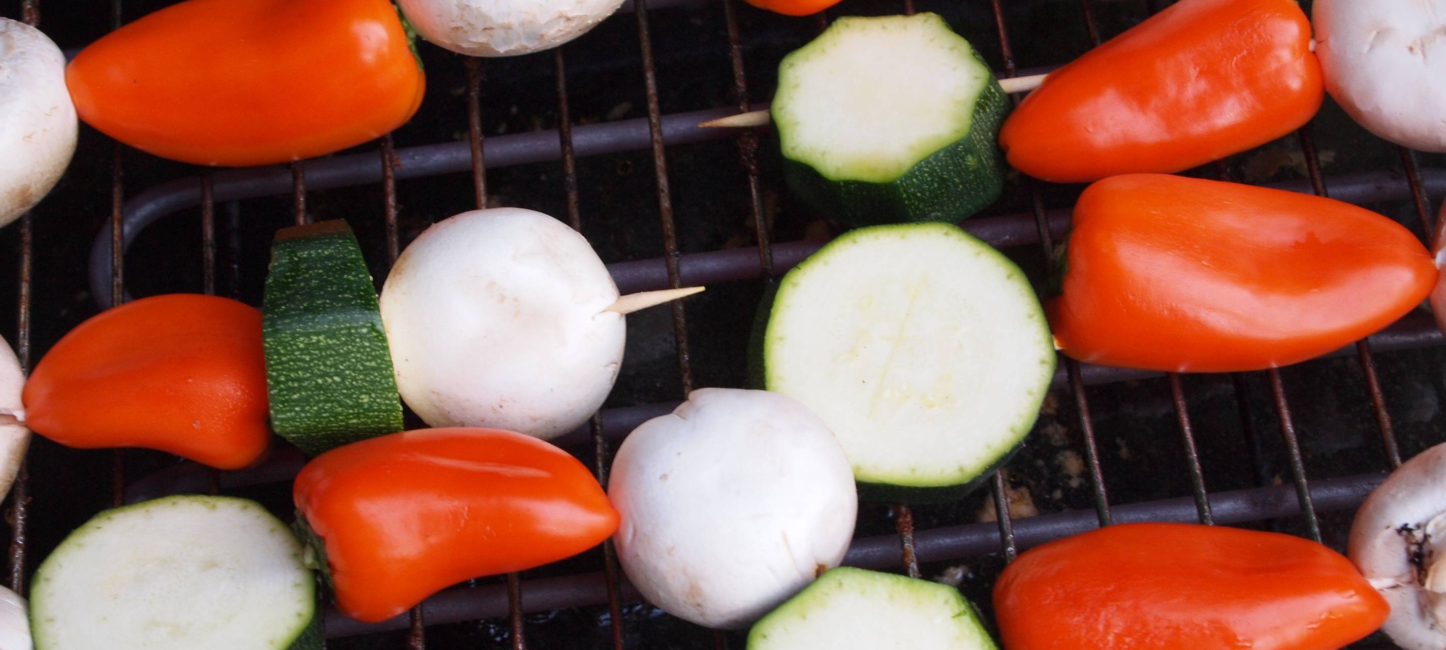 Essen und Trinken bei Hitze - So geht's richtig