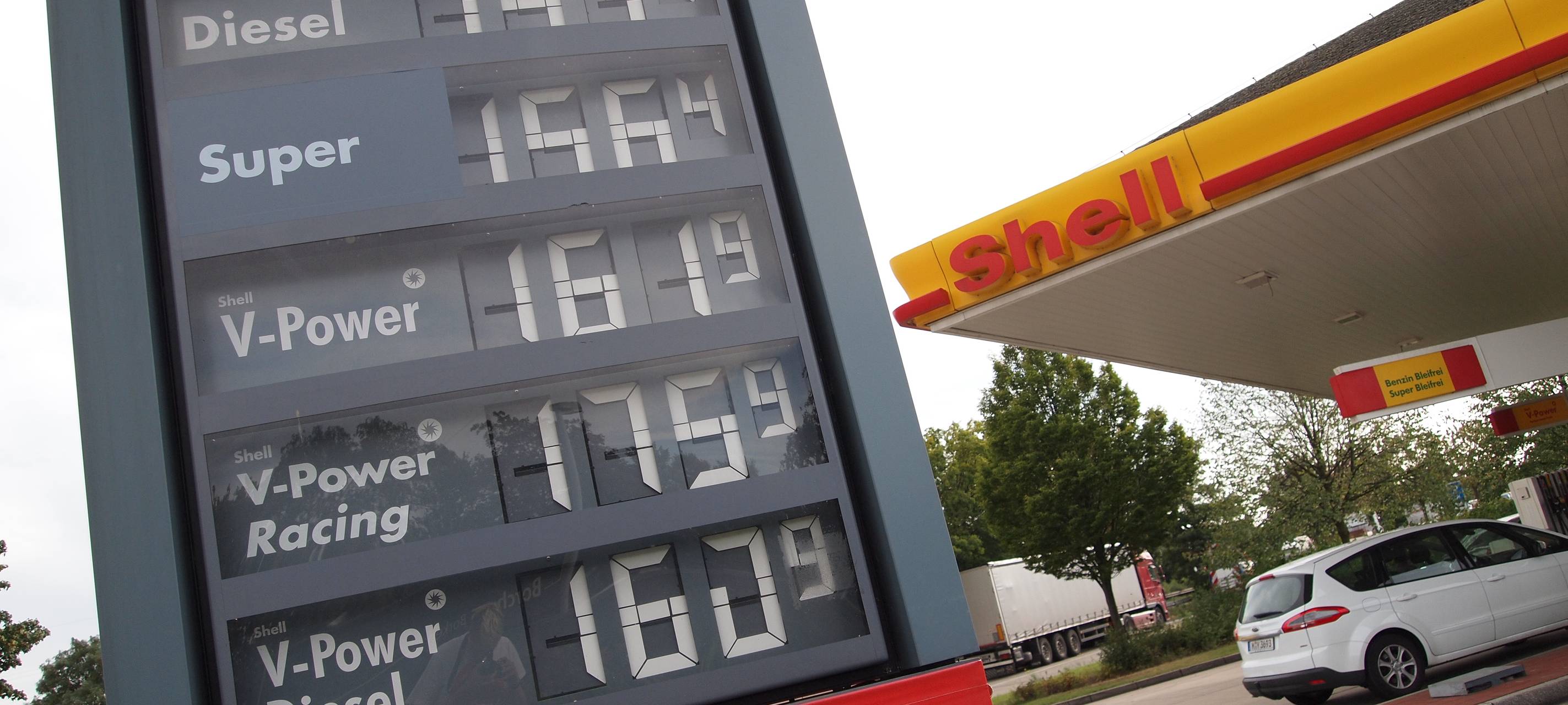 Prozess nach Tankstellen-Überfall in Bergisch Gladbach