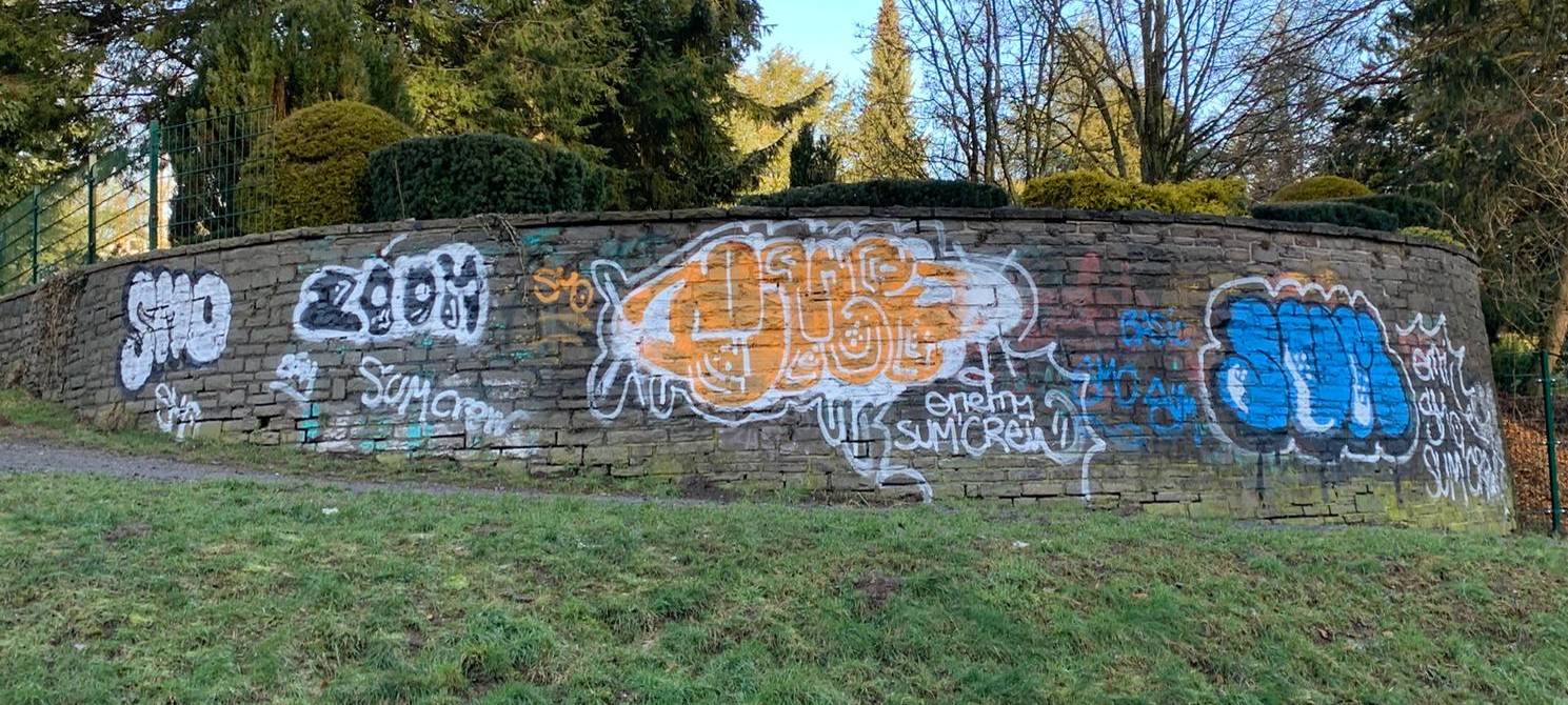 Hückeswagen: Mutmaßliche Graffiti-Schmierer ermittelt