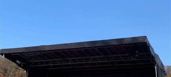 Das Bergische feiert den Auftakt der Karnevalssession - 3G+ Regel in Engelskirchen