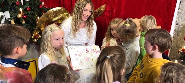 Christkindpostfiliale in Engelskirchen eröffnet