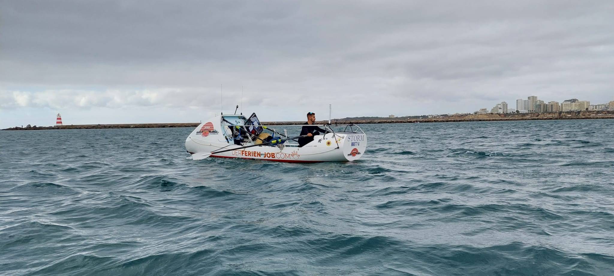 Julen bei seiner Abfahrt in Portgual