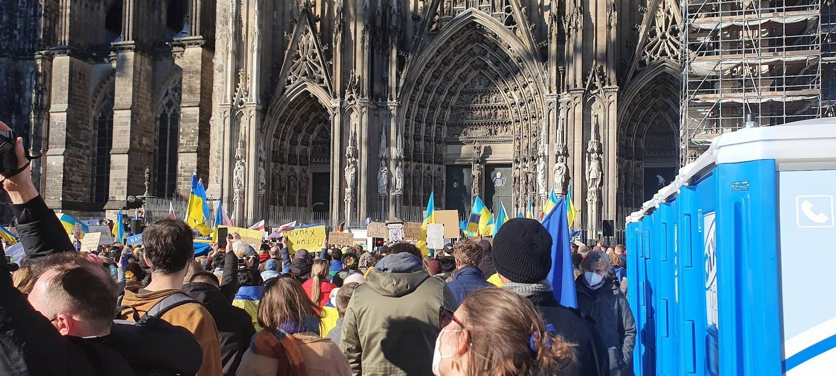 Friedenszug statt Rosenmontagszug in Köln